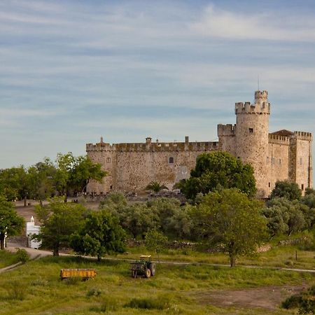 Casa Rural Castillo De Caces Zewnętrze zdjęcie